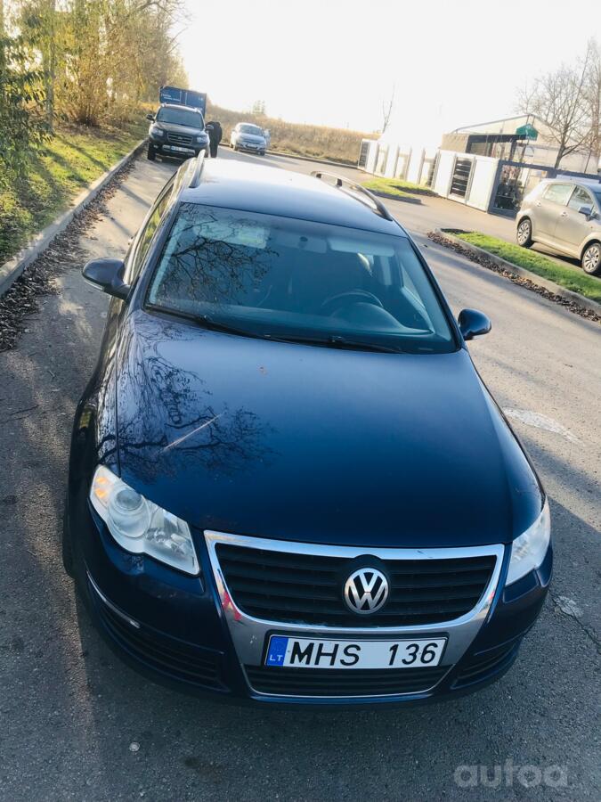 Volkswagen Passat B6 wagon 5-doors