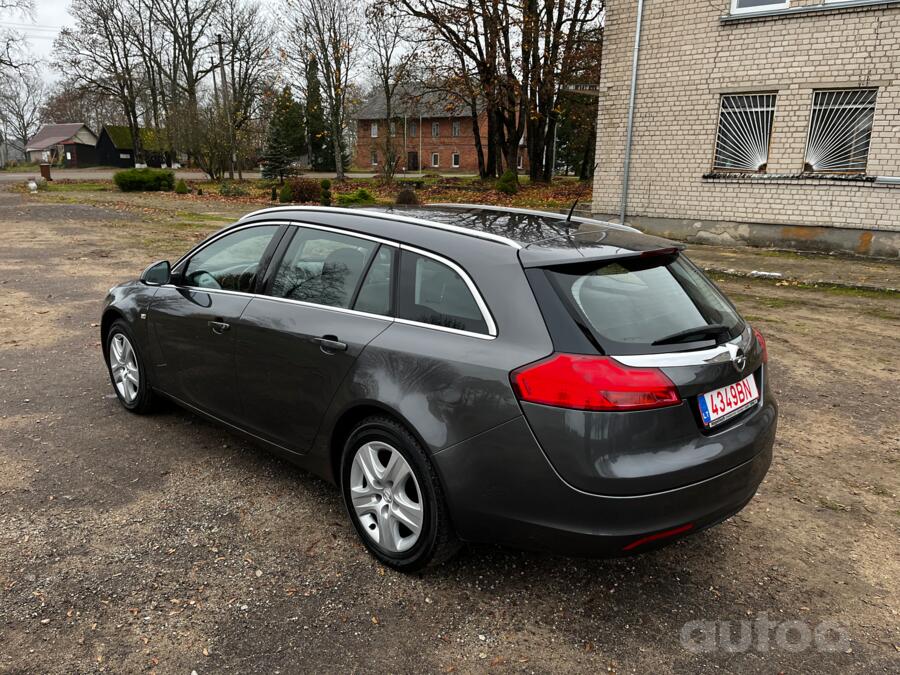 Opel Insignia A Sports Tourer wagon 5-doors