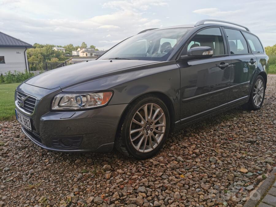 Volvo V50 1 generation [restyling]