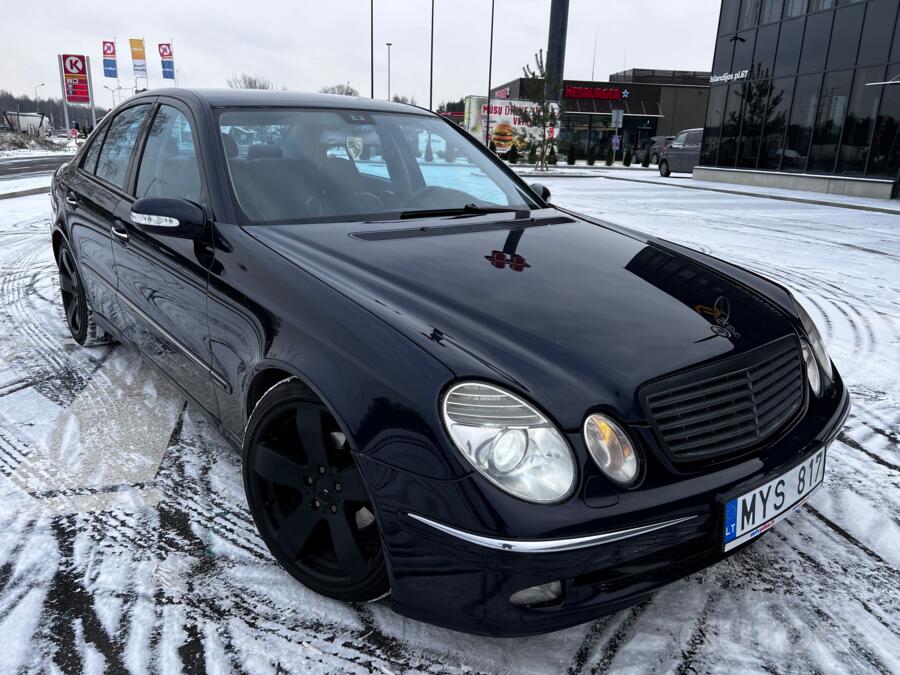 Mercedes-Benz E-Class W211 Sedan