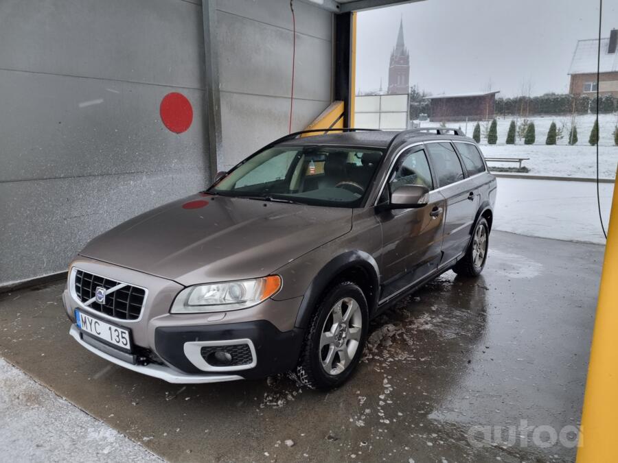 Volvo XC70 3 generation wagon