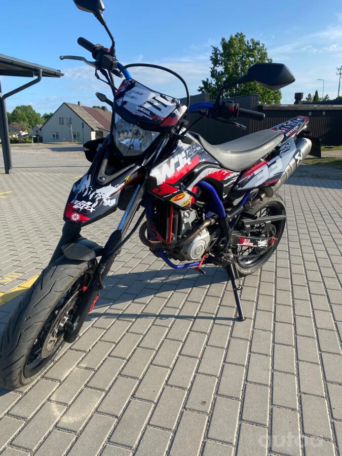 Yamaha WR