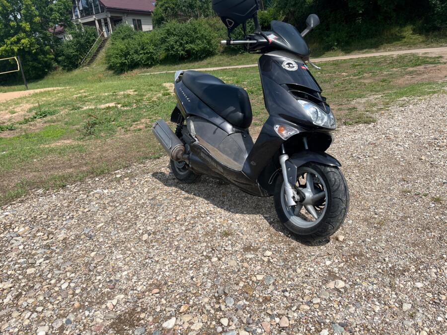 Aprilia Leonardo