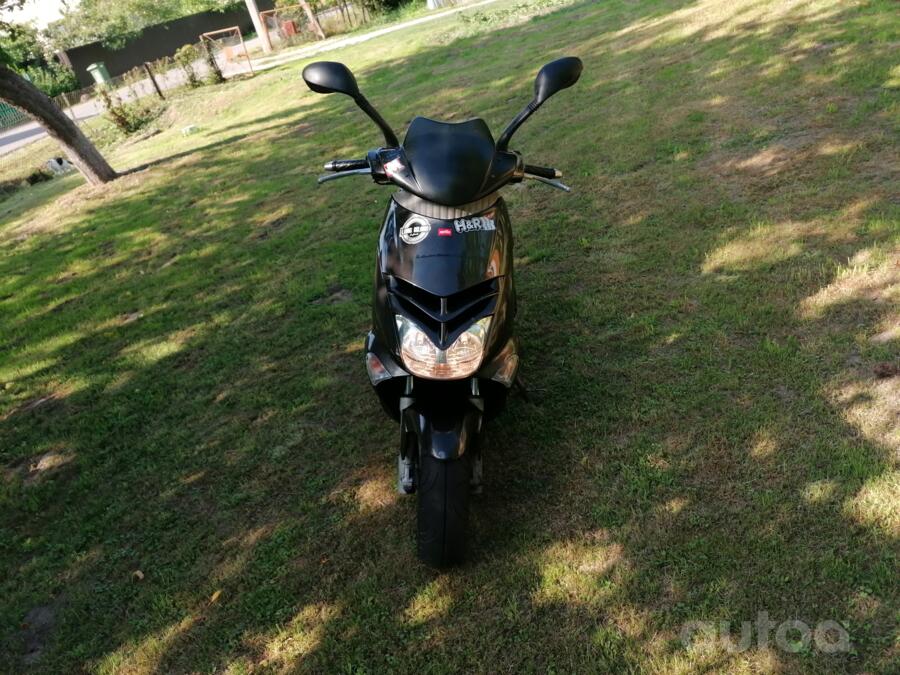 Aprilia Leonardo