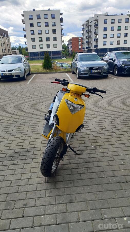 Gilera 200
