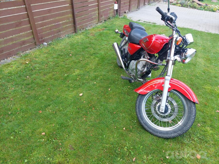 Suzuki Marauder 125