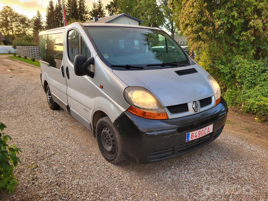 Renault Trafic 2 generation Minivan