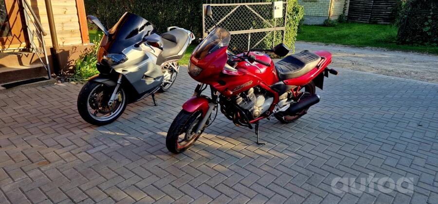 Yamaha XJ