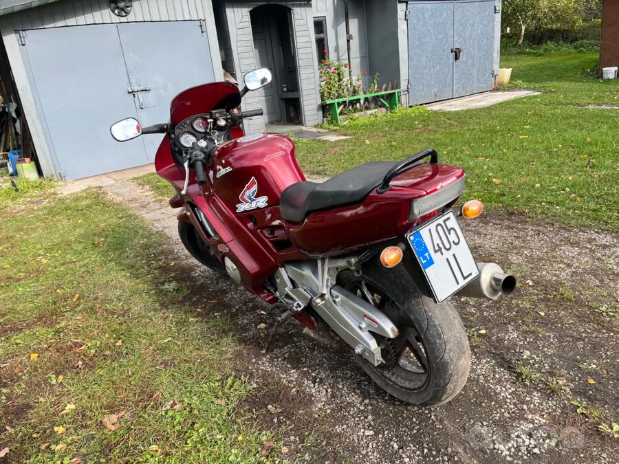 Honda CBR