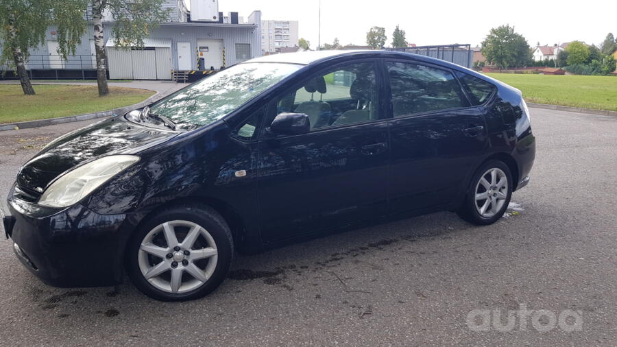 Toyota Prius 2 generation Hatchback