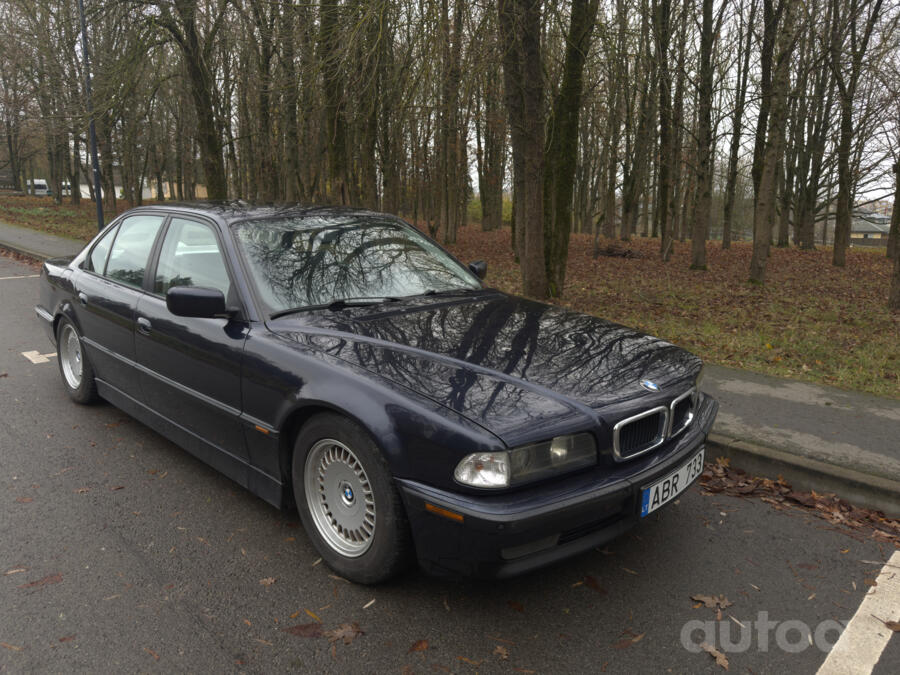 BMW 7 Series E38 Sedan