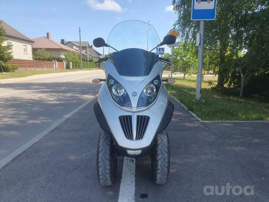 Piaggio MP3