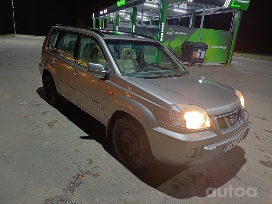 Nissan X-Trail T30 Crossover