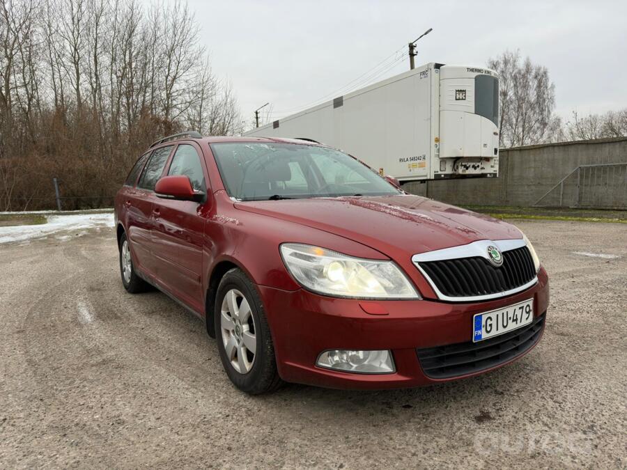 Skoda Octavia 2 generation [restyling] Combi wagon 5-doors