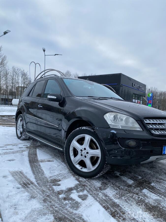 Mercedes-Benz M-Class W164 Crossover 5-doors
