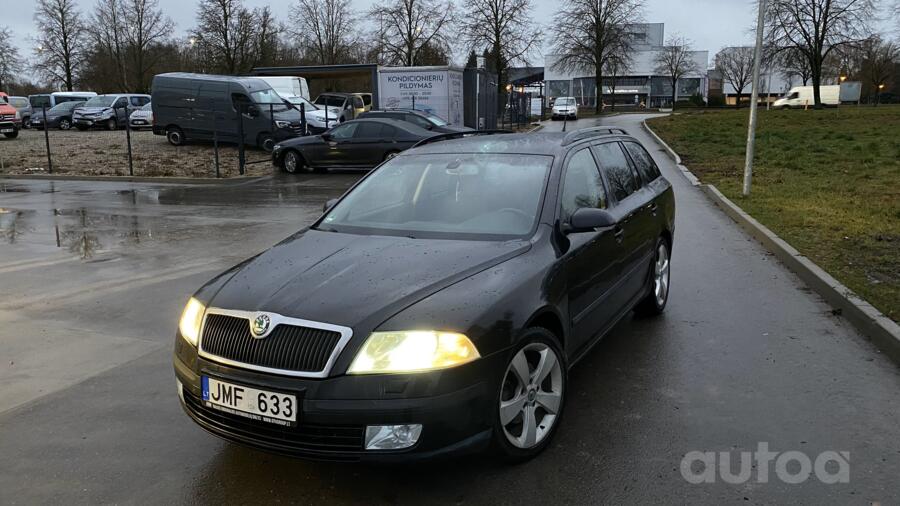 Skoda Octavia 2 generation Combi wagon 5-doors
