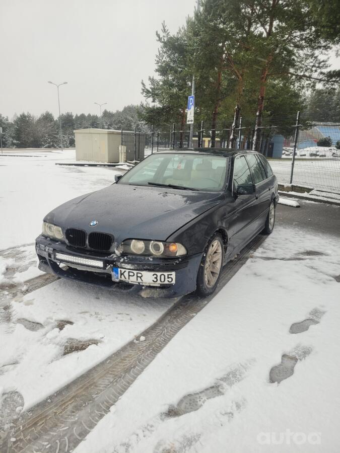 BMW 5 Series E39 Touring wagon