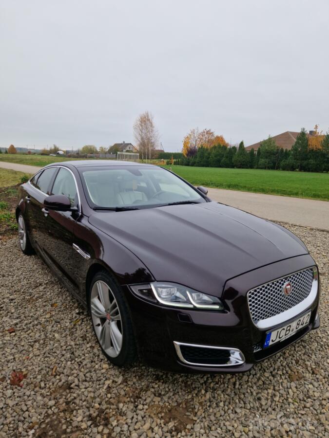 Jaguar XJ X351 Sedan 4-doors
