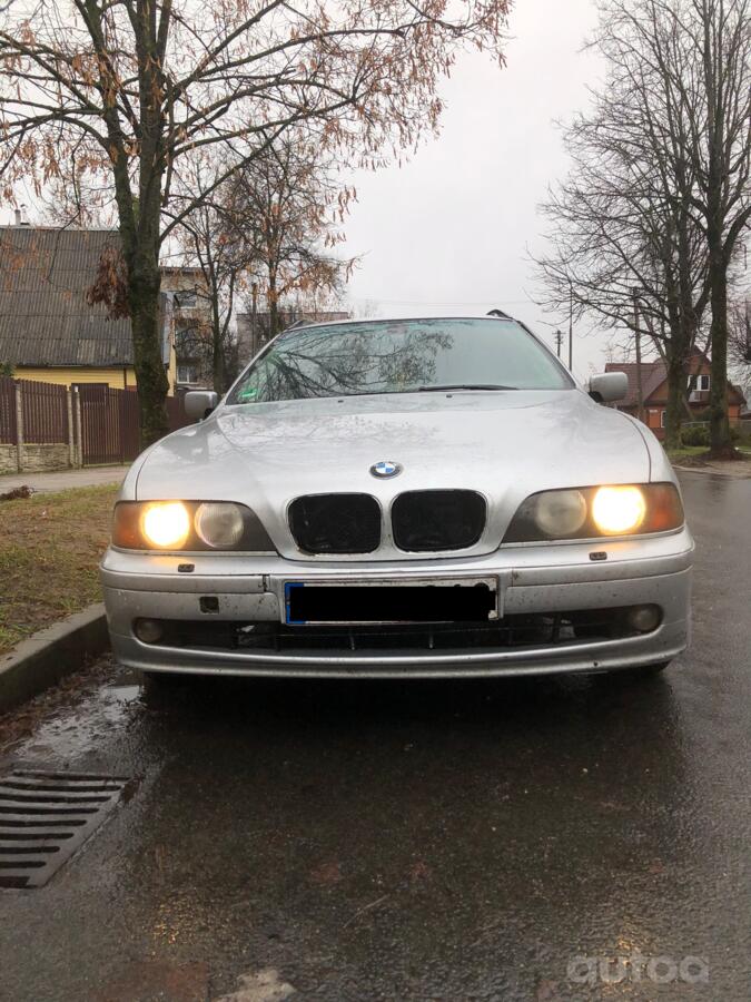 BMW 5 Series E39 Touring wagon