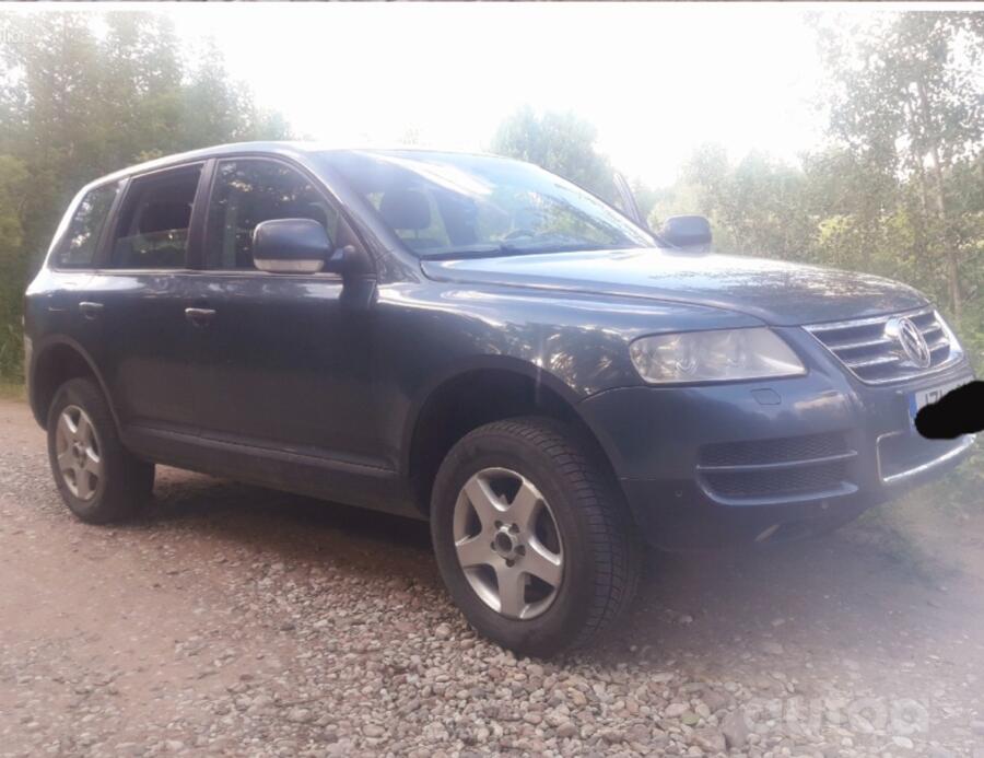Volkswagen Touareg 1 generation Crossover