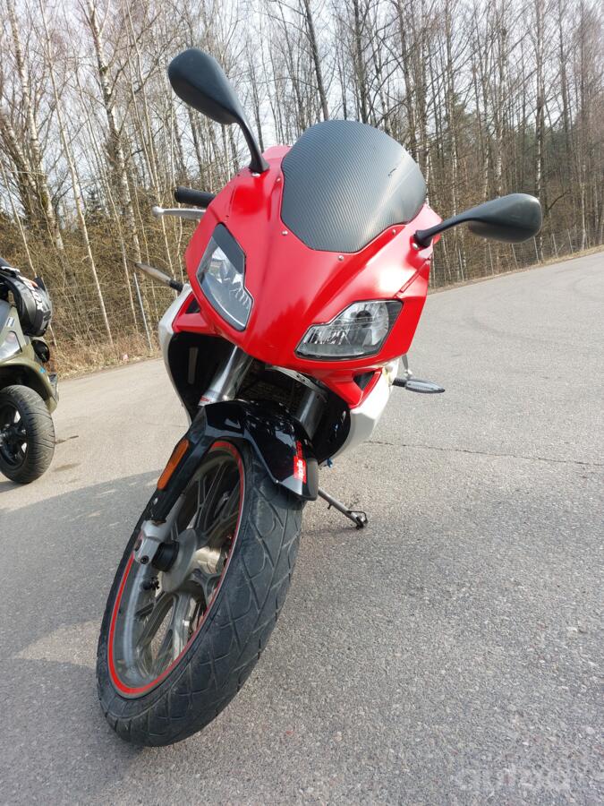 Aprilia RS