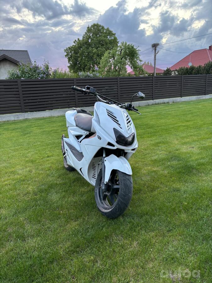 Yamaha Aerox