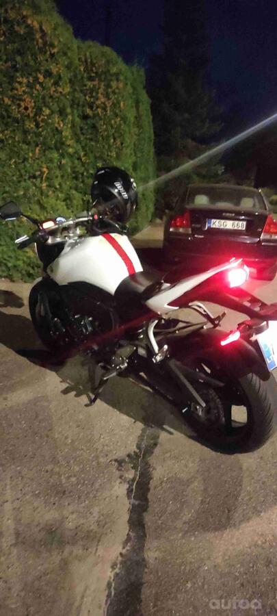 Yamaha FZ