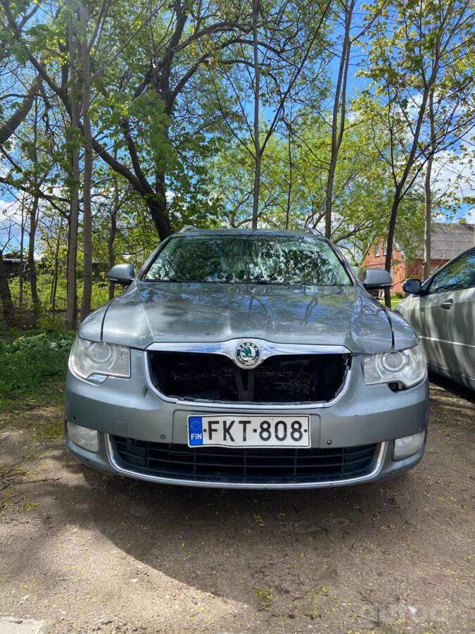 Skoda Superb 2 generation Combi wagon