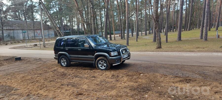 Isuzu Trooper 2 generation SUV 3-doors