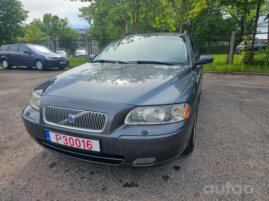Volvo V70 2 generation [restyling] wagon 5-doors