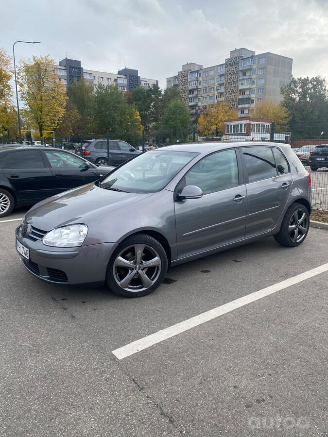 Volkswagen Golf 5 generation Hatchback 5-doors