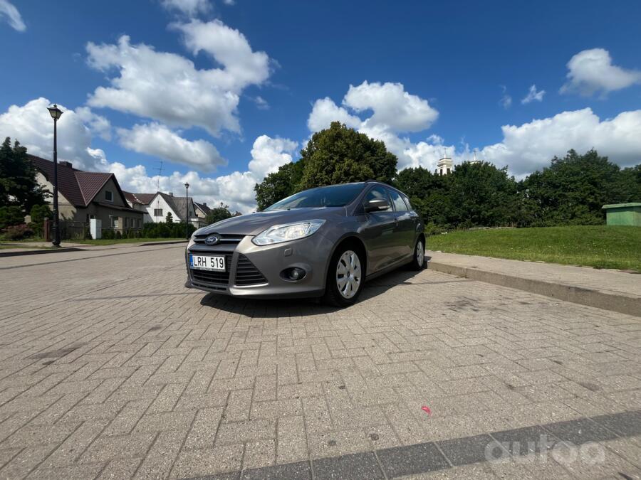 Ford Focus 3 generation wagon 5-doors