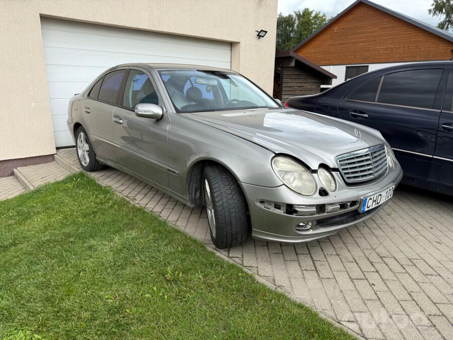 Mercedes-Benz E-Class W211 Sedan