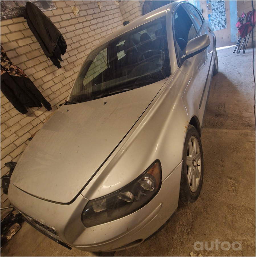 Volvo S40 2 generation Sedan