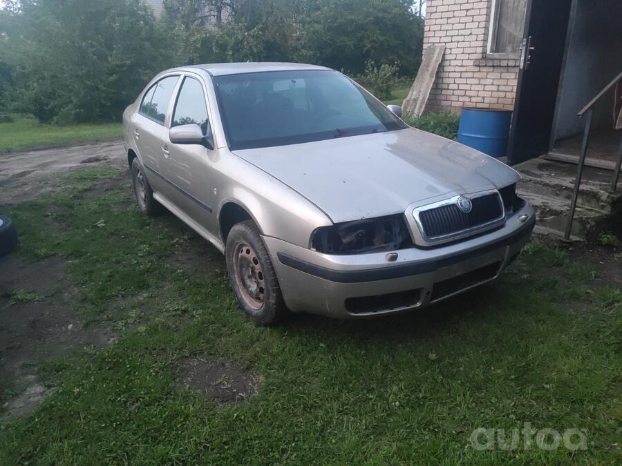 Skoda Octavia 2 generation Combi wagon 5-doors