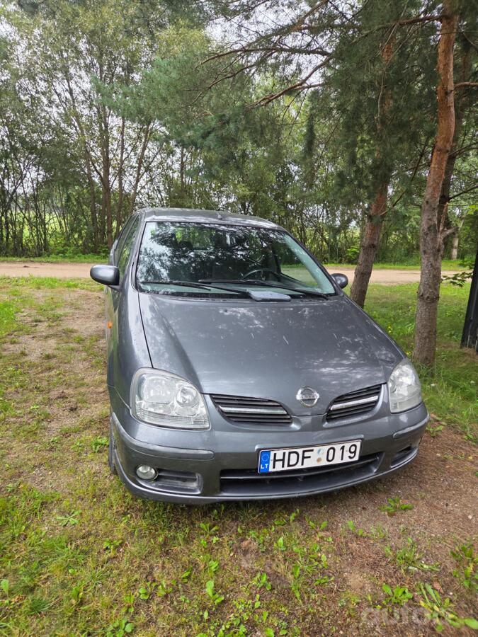 Nissan Almera Tino 1 generation [restyling]