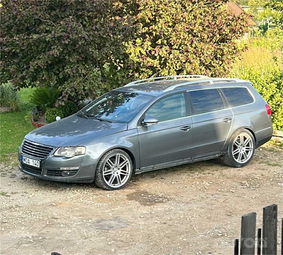 Volkswagen Passat B6 wagon 5-doors