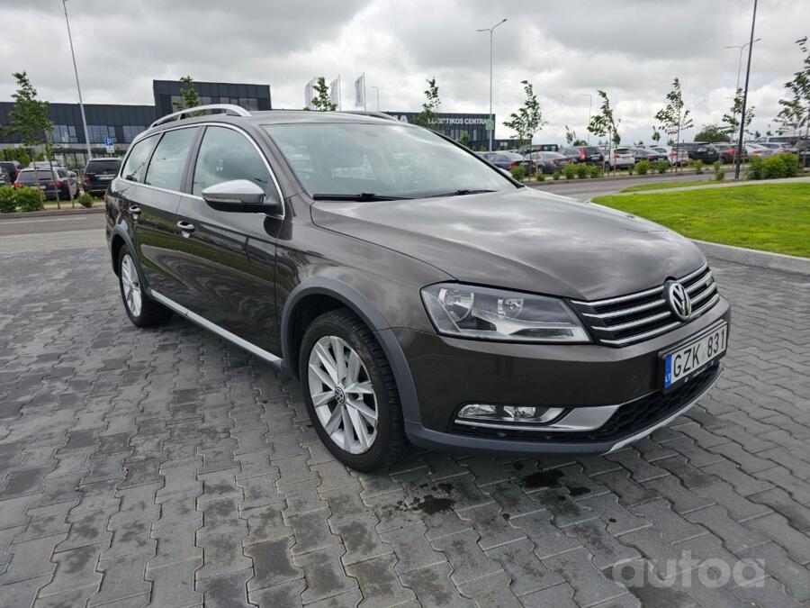 Volkswagen Passat B7 Passat Alltrack (B7)