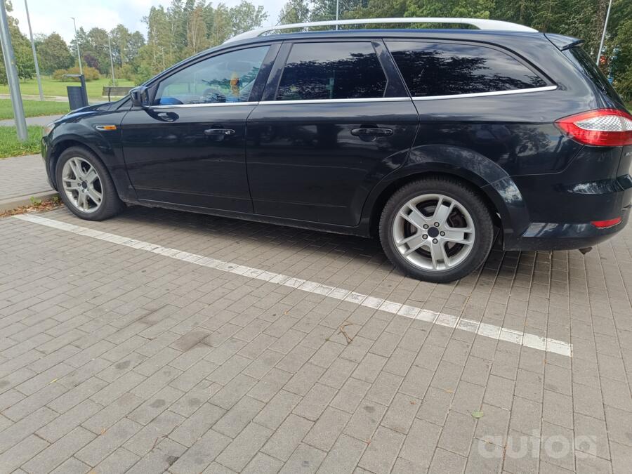 Ford Mondeo 4 generation wagon