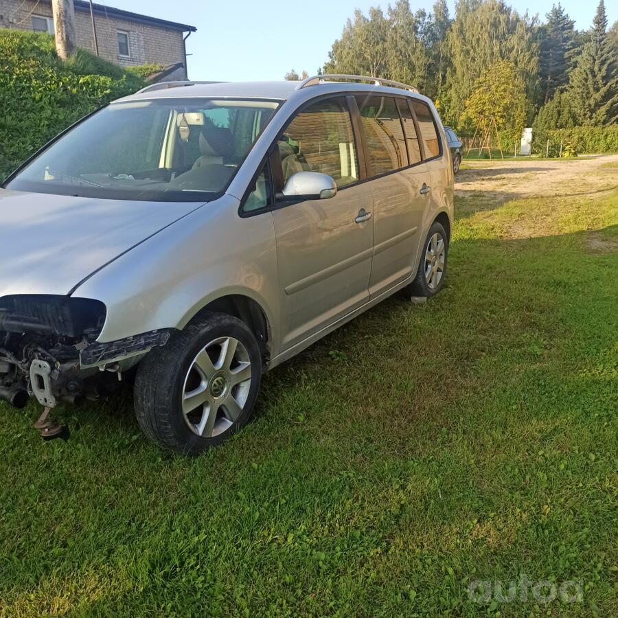 Volkswagen Touran 1 generation Minivan