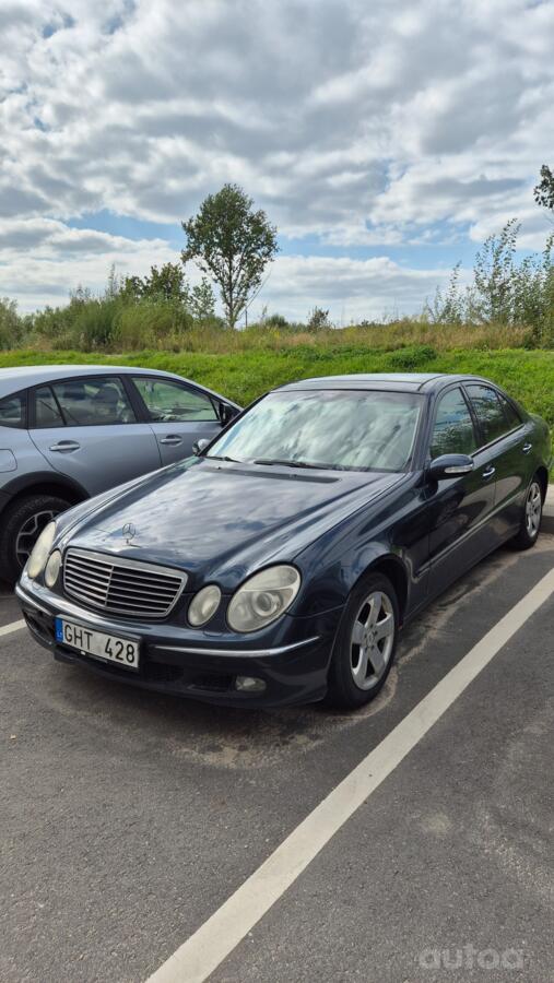 Mercedes-Benz E-Class W211 Sedan