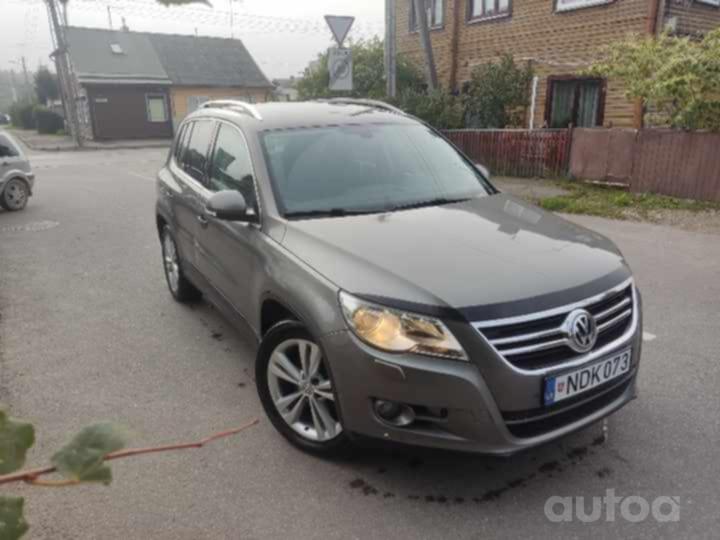 Volkswagen Tiguan 1 generation Crossover