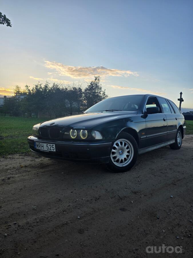 BMW 5 Series E39 Touring wagon