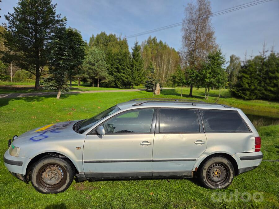 Volkswagen Passat B5 Sedan 4-doors