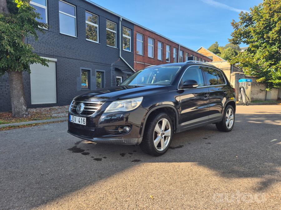 Volkswagen Tiguan 1 generation Crossover
