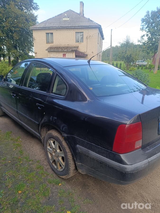 Volkswagen Passat B5 Sedan 4-doors