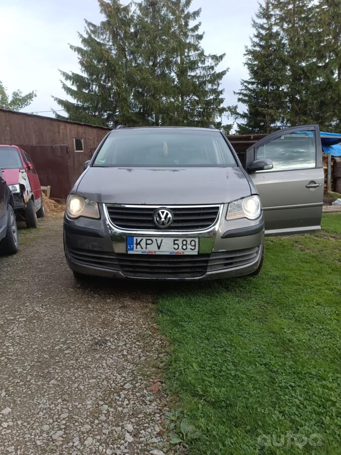 Volkswagen Touran 1 generation [restyling] Minivan 5-doors