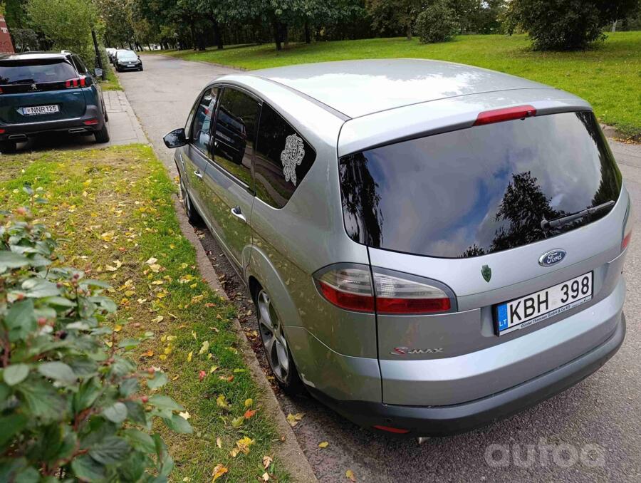 Ford S-Max