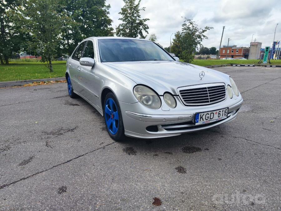 Mercedes-Benz E-Class W211 Sedan