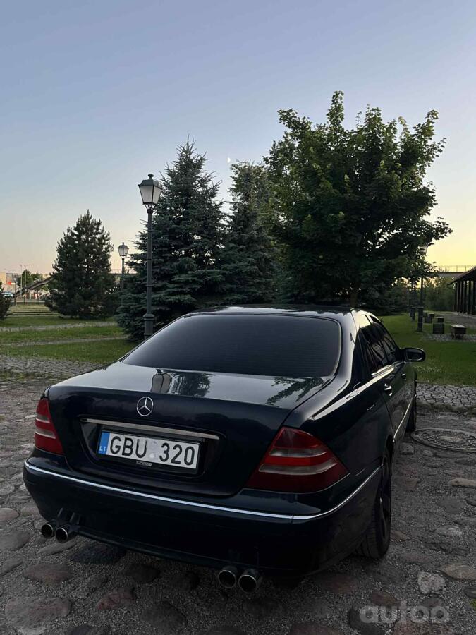 Mercedes-Benz S-Class W220 Sedan